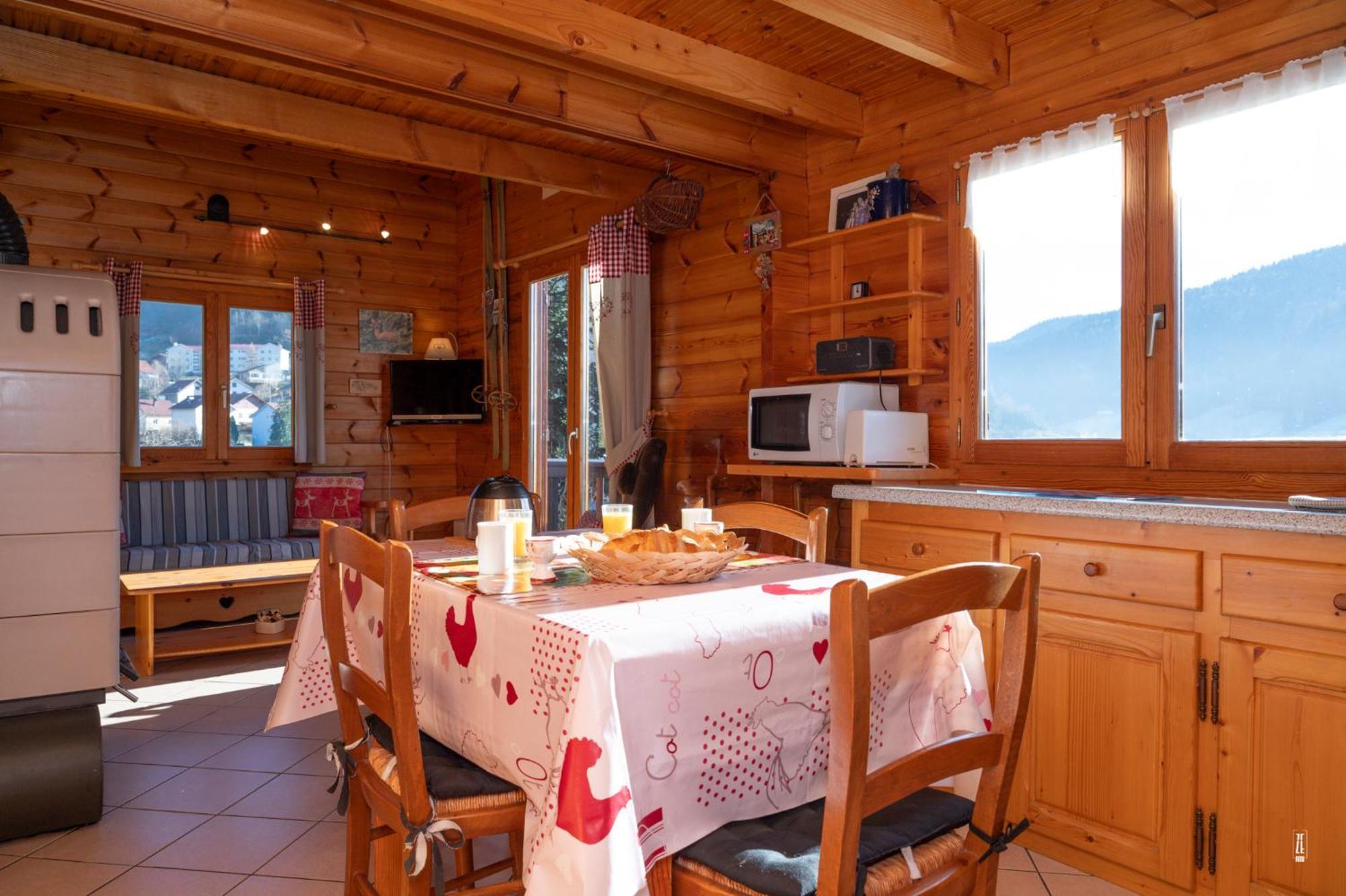 Chalet Terrasse Plein Sud, Cheminee, Ski-rando, Nature & Village, Animaux Admis, Parking