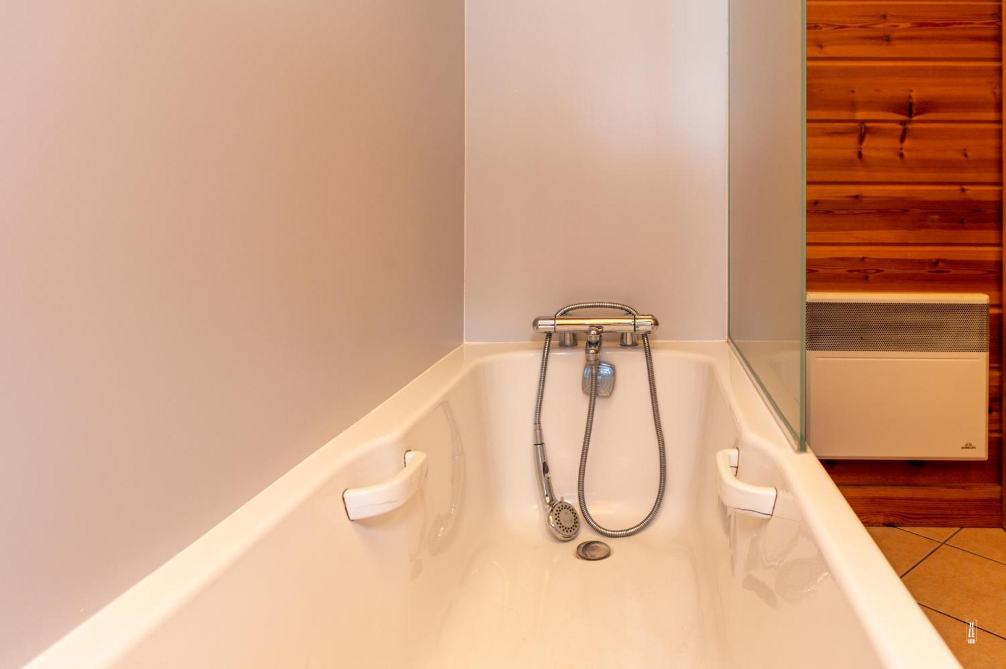Terrasse Plein Sud, Cheminee, Ski-rando, Nature & Village, Animaux Admis, Parking Chalet *