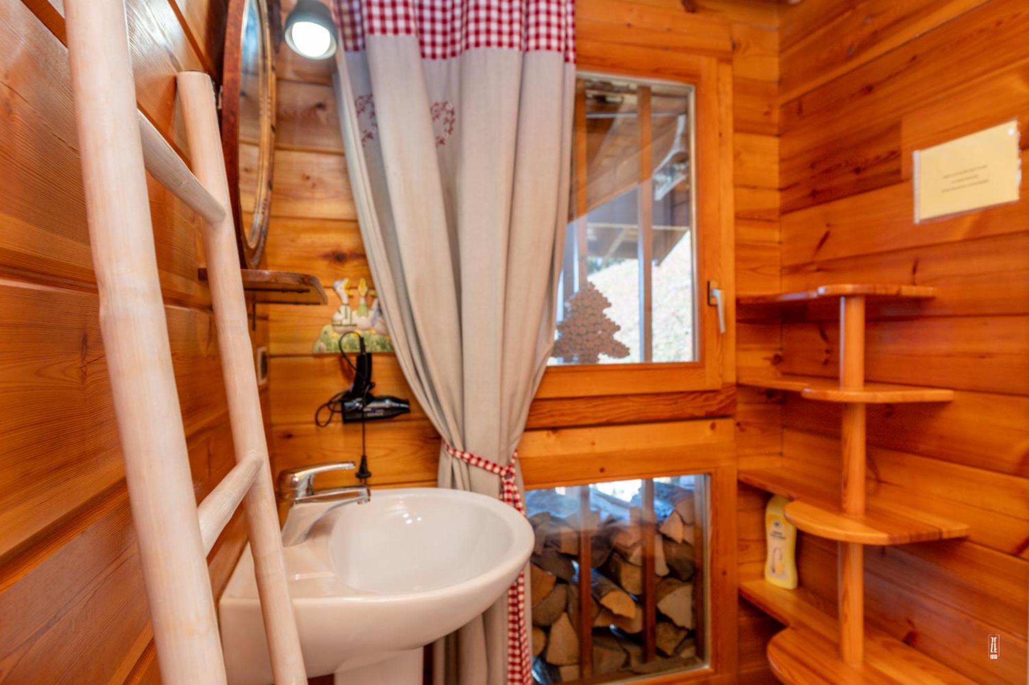 Terrasse Plein Sud, Cheminee, Ski-rando, Nature & Village, Animaux Admis, Parking Chalet *